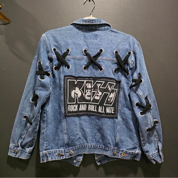 KISS Band Woman Distressed Laces Grommet Stitched Jean Jacket Sz S - Picture 1 of 8